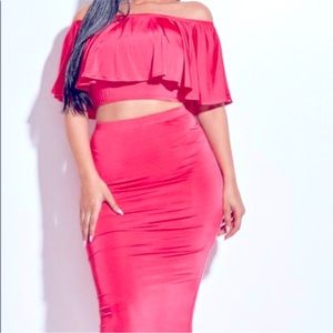 Coral two-piece Skirt & Crop Top. NWOT. XL